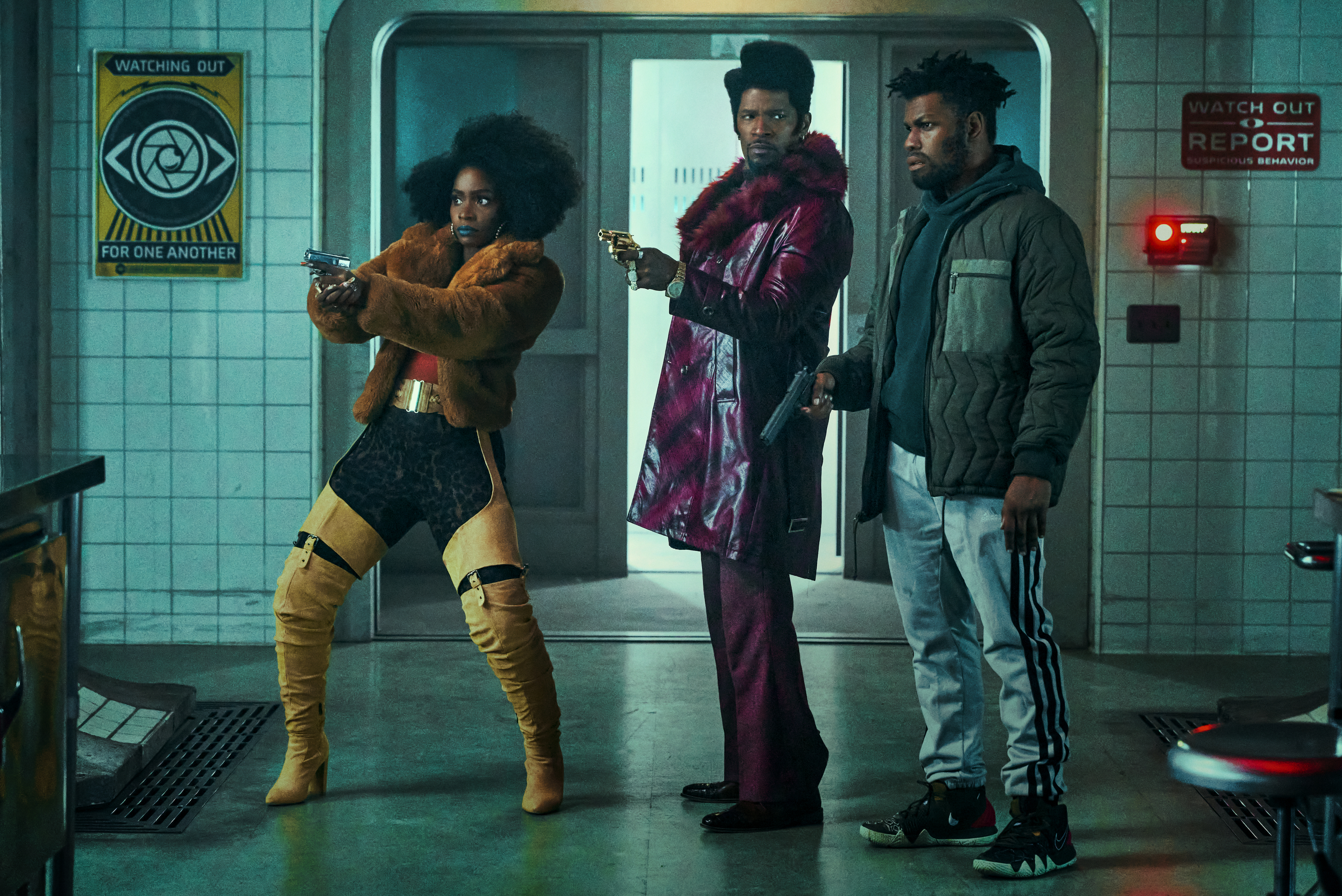 Peategelased John Boyega, Jamie Foxx ja Teyonah Parris